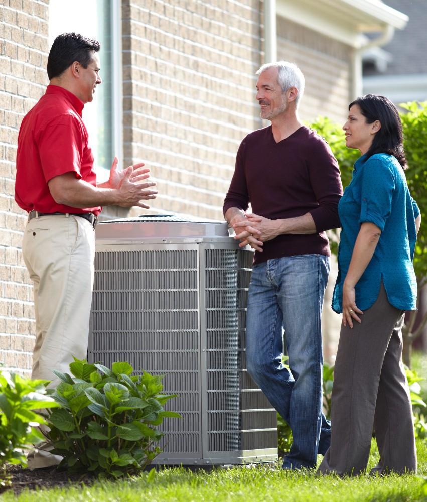 Dealer-ConversationWithCoupleHP